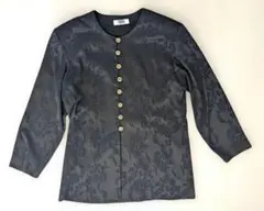 フラワー地模様ブラックジャケット