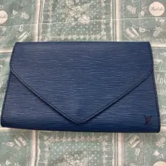 LOUIS VUITTON ルイヴィトン M52635 エピのサムネイル