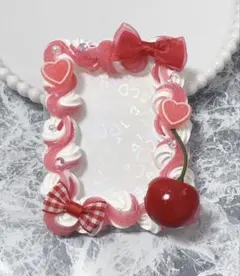 ホイップデコ 硬質トレカケース B8 赤白ミックス ハート リボンTC-74