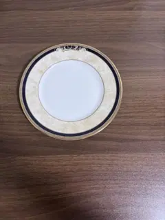 ウェッジウッド　コーヌコピア　18cmプレート　廃盤品　Wedgwoodのサムネイル