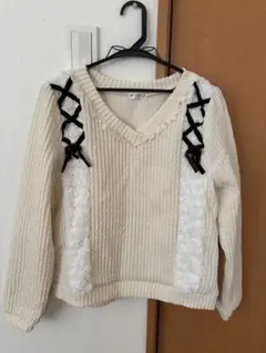 【アクシーズファム】アイボリー Vネック セーター M