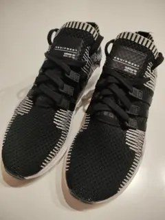 未使用タグなし adidas Originals ランニングシューズ