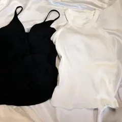 ユニクロ　カップ付きリブ編みキャミソール ブラック ホワイト　D14