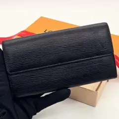 路易威登 長夾 艾皮  સారా 6格 黑