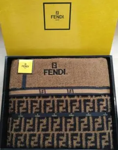 未使用　FENDI フェンディ バスタオル ズッカ柄 ブラウンのサムネイル