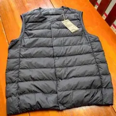 無印良品 軽量ダウン ポケッタブル ノーカラーベスト ブラック