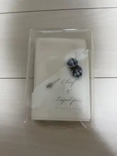 ポケットチーフ＆ラベルピン セット Lapel pin ブルー　ホワイト