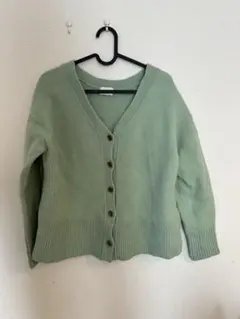 グリーンレーベルリラグジング　ミントグリーン Vネックカーディガン