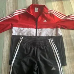 adidas ウィンドブレーカー ジャージ上下　赤黒