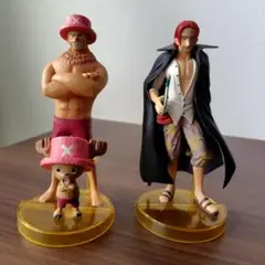 ワンピース ☆シャンクス• チョッパー ☆フィギュアセット