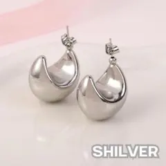 ぽってりフープピアス　ステンレス　ピアス　シルバー　オルチャン　韓国　可愛い