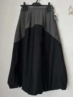 新品タグ付　しまむら　バイカラー バルーンマキシ丈ロングスカート