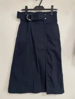 【UNITED TOKYO】ベルト付スリットストレートスカート