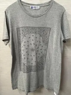J. FERRY バンダナ柄 グレー Tシャツのサムネイル