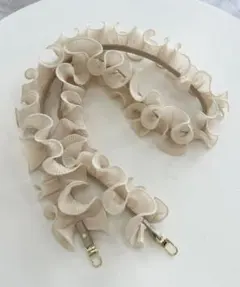 mysty woman フリルホイップスマホショルダー