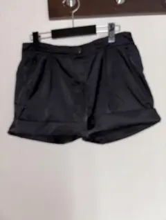 adidas Stella McCartney ショートパンツ（US？Mサイズ）
