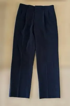 黒タックスラックス