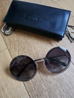 希少 CHANEL サングラス チェーン&パール付き マトラッセケース 3way 