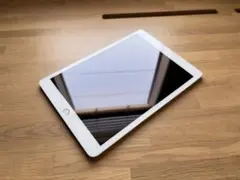 Apple iPad (第7世代) 10.2インチ Wi-Fiモデル ホワイト