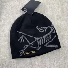 新品 Arc'teryx ニット帽 ビーニー v