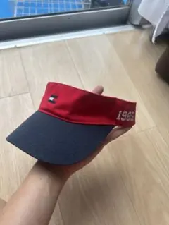 TOMMY HILFIGER バイザー 1985 レッド ネイビーのサムネイル