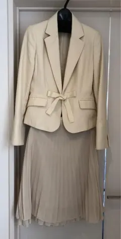 フォーマル　スーツ　入園式　入学式　ブラウス付き