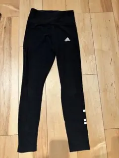 adidas スパッツ　ヨガウェア　スポーツウェア　レギンス　Mサイズ