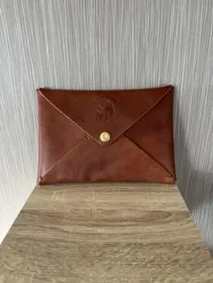 【美品】Brown Brown 本革　レザー　封筒型クラッチバッグ ブラウン