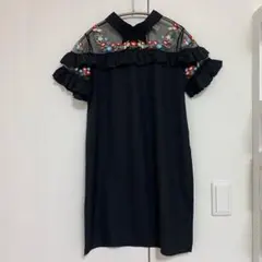 黒のフリル付き半袖ミニワンピース M