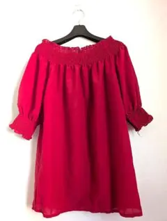 オフショルダー レッド 半袖 ブラウス トップス　シフォン