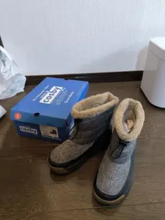 스파이크가 달린 제리 코스비 스노우 부츠 24.0cm