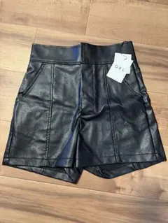 GRL 合成皮革 ブラックショートパンツ S