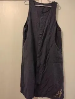 ノースリーブワンピース 刺繍デザイン