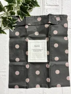 Item thumbnail for item 9eed1737-71f4-4ad4-8193-64084195ce98