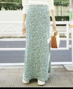最終値下げ⭐︎slobe IENA 小花柄　マーメイドロングスカート