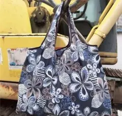 コンパクト収納◎エコバッグ 大容量 軽量 折りたたみ式 和柄紺花