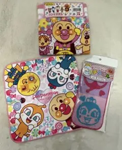 新品　アンパンマンハンドタオル、ハンカチセット