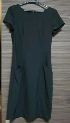 セオリー 黒 半袖 ひざ丈ワンピース