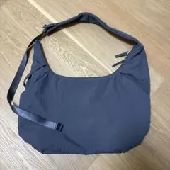 GU ショルダーバッグ グレーのサムネイル