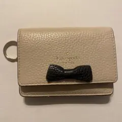 外側綺麗・内側やや使用感 KateSpade リボンカードケースリング付ベージュ