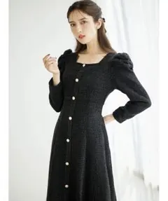 新品　tocco パワーショルダーパールボタンツイードワンピース　ブラック