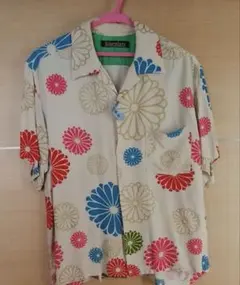 ボヘミアンズBohemians花柄 アロハシャツ 半袖のサムネイル