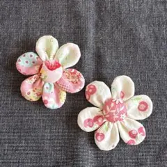 ハンドメイド　お花のブローチ　2個組　春色