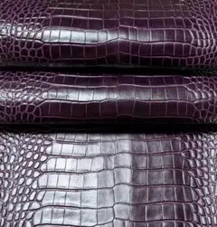 No9168 ヌメ革 ダークパープル クロコダイル 牛革ハギレ