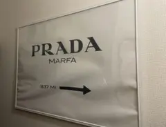〈美品〉PRADAアートパネル　ゴシップガール　アモアアート 美品〉PRADAアートパネル ゴシップガール アモアアート - メルカリ