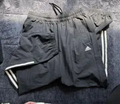 adidas パンツ　ネイビー