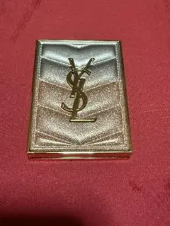 【YSL】クチュールミニクラッチ 126 スパークリングラスト