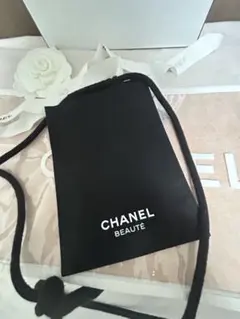 新品未使用CHANELスマホ、パスポートケース