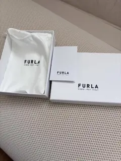 FURLA 保存袋 箱セットのサムネイル