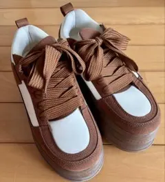 美品　厚底スニーカー 8cm Lのサムネイル